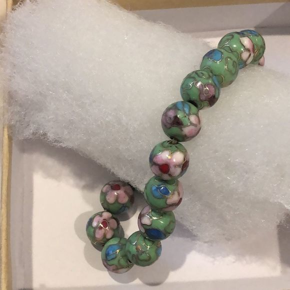 VINTAGE Cloisonne Green Enamel Stretch Bracelet - Picture 2 of 5